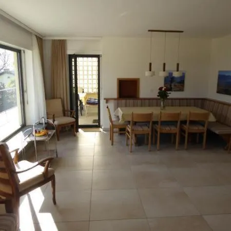 Casa Rocca Bella B Familienwohnung * Ascona